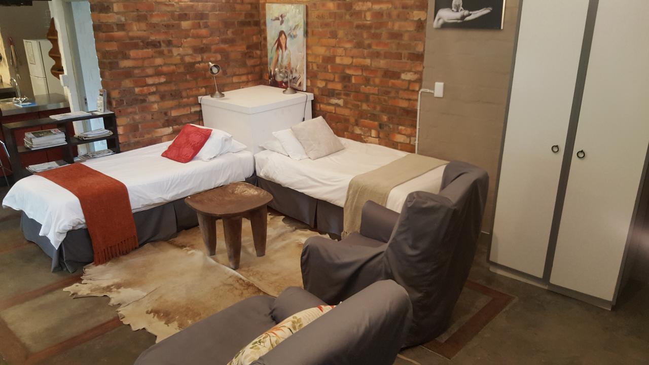 Hornbill House Self Catering Accommodation Херманус Экстерьер фото